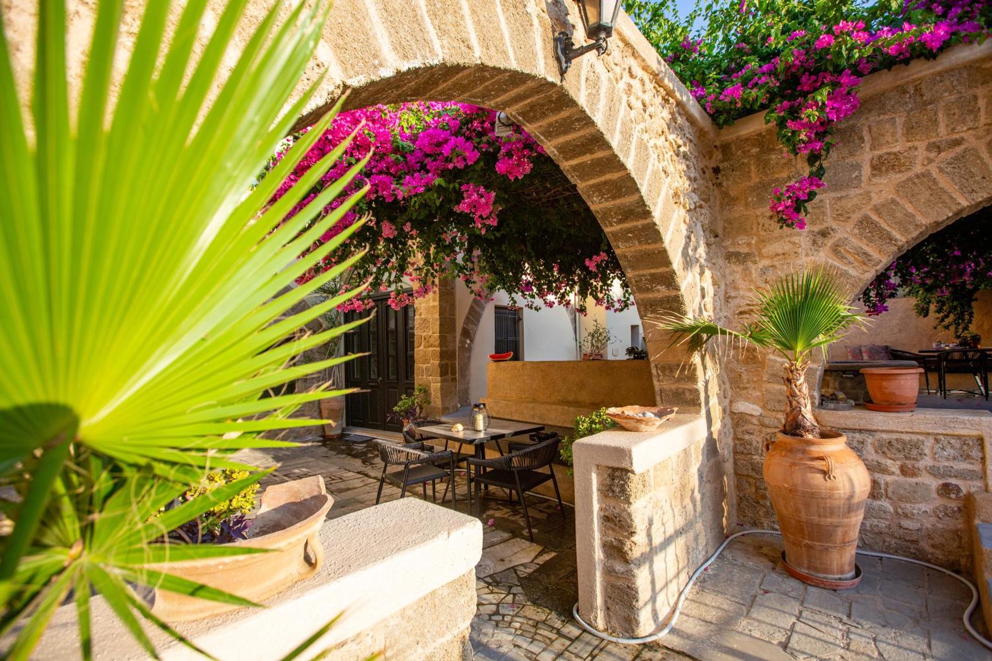 شقة The Old Town House Rhodes City المظهر الخارجي الصورة