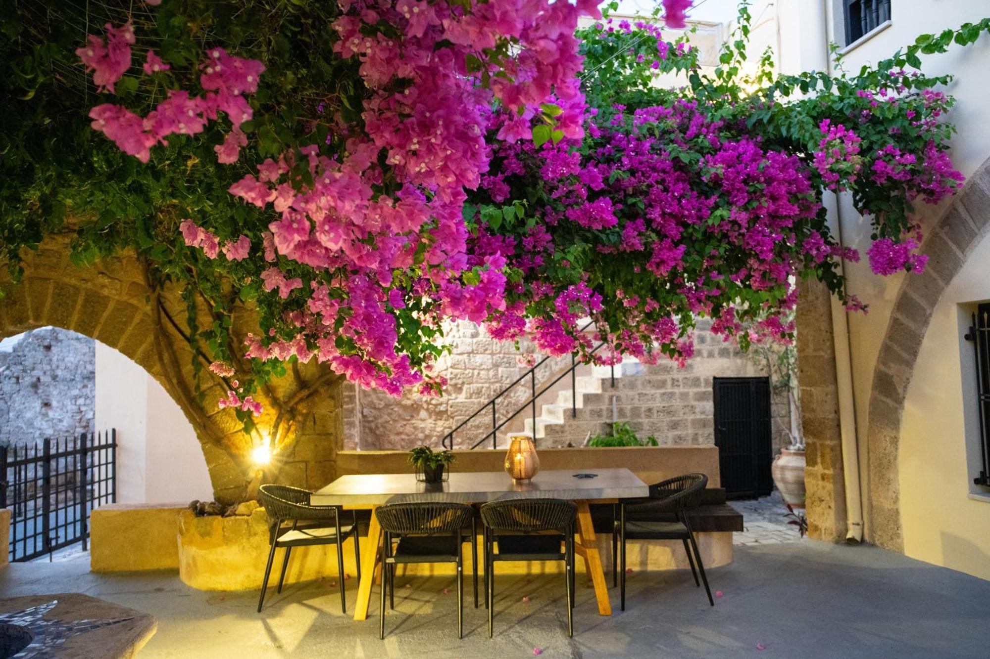 شقة The Old Town House Rhodes City المظهر الخارجي الصورة