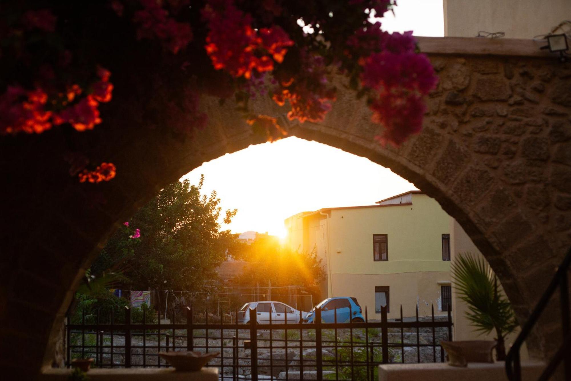 شقة The Old Town House Rhodes City المظهر الخارجي الصورة