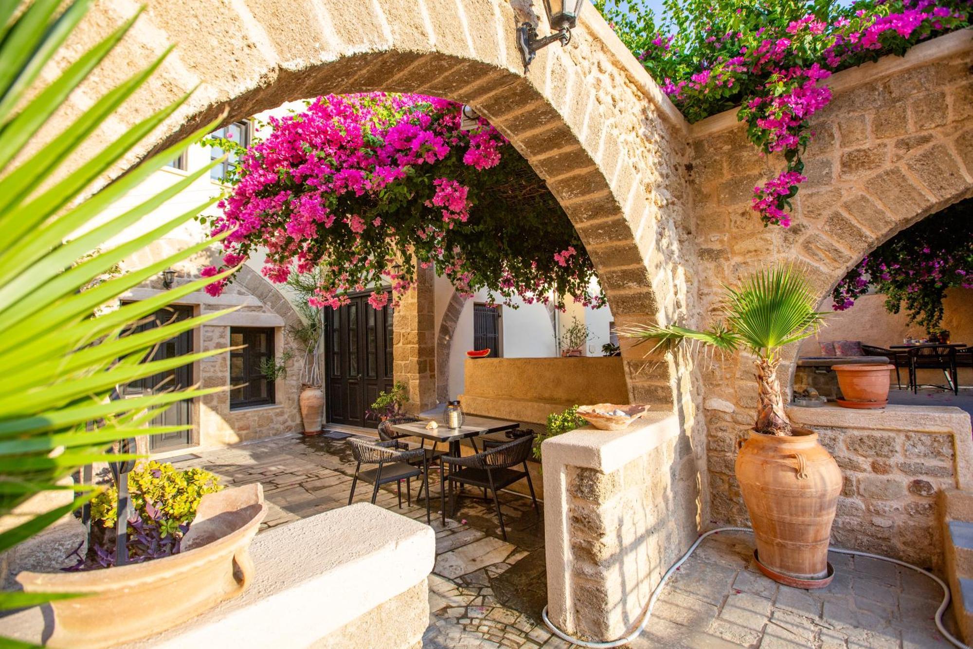 شقة The Old Town House Rhodes City المظهر الخارجي الصورة