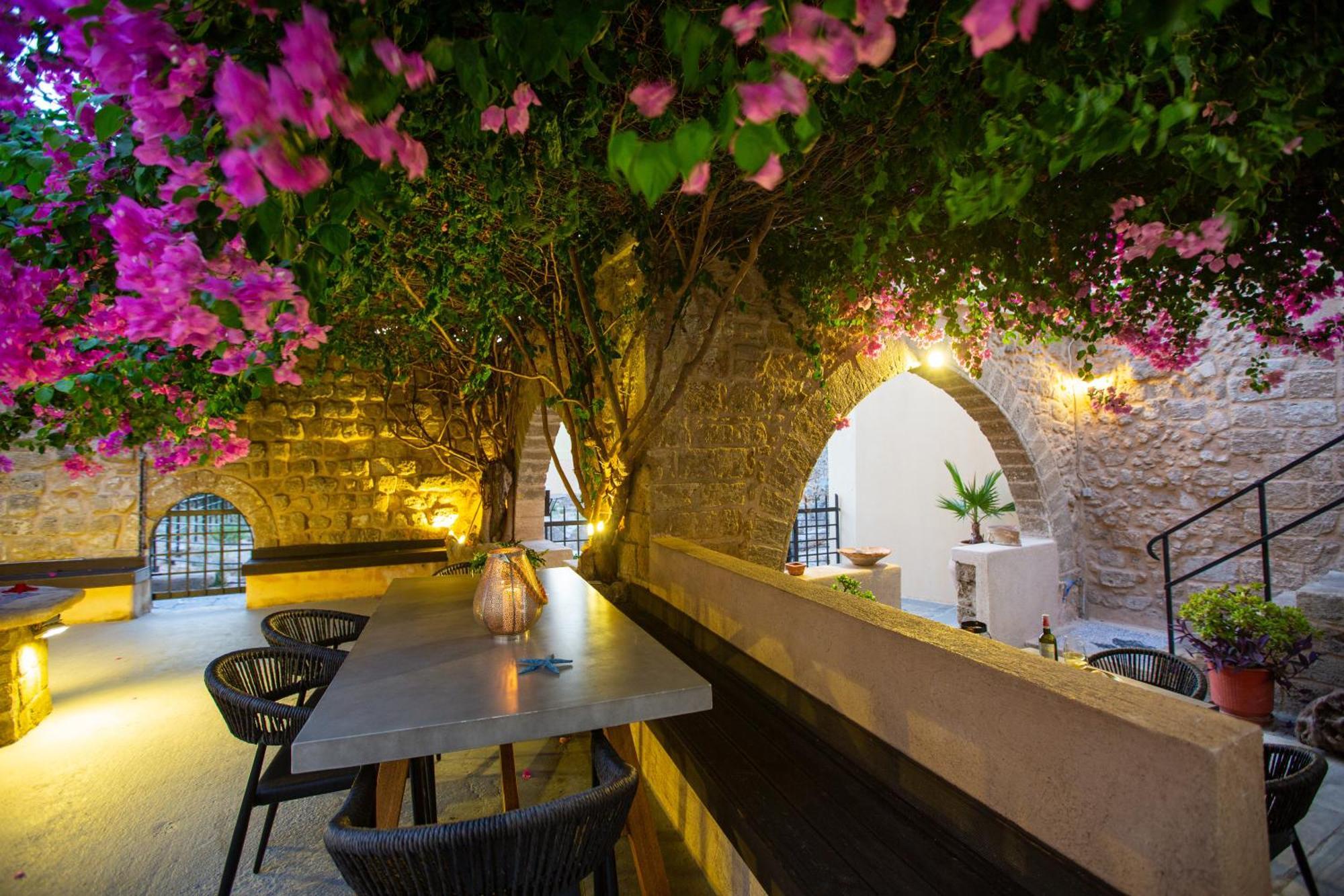 شقة The Old Town House Rhodes City المظهر الخارجي الصورة