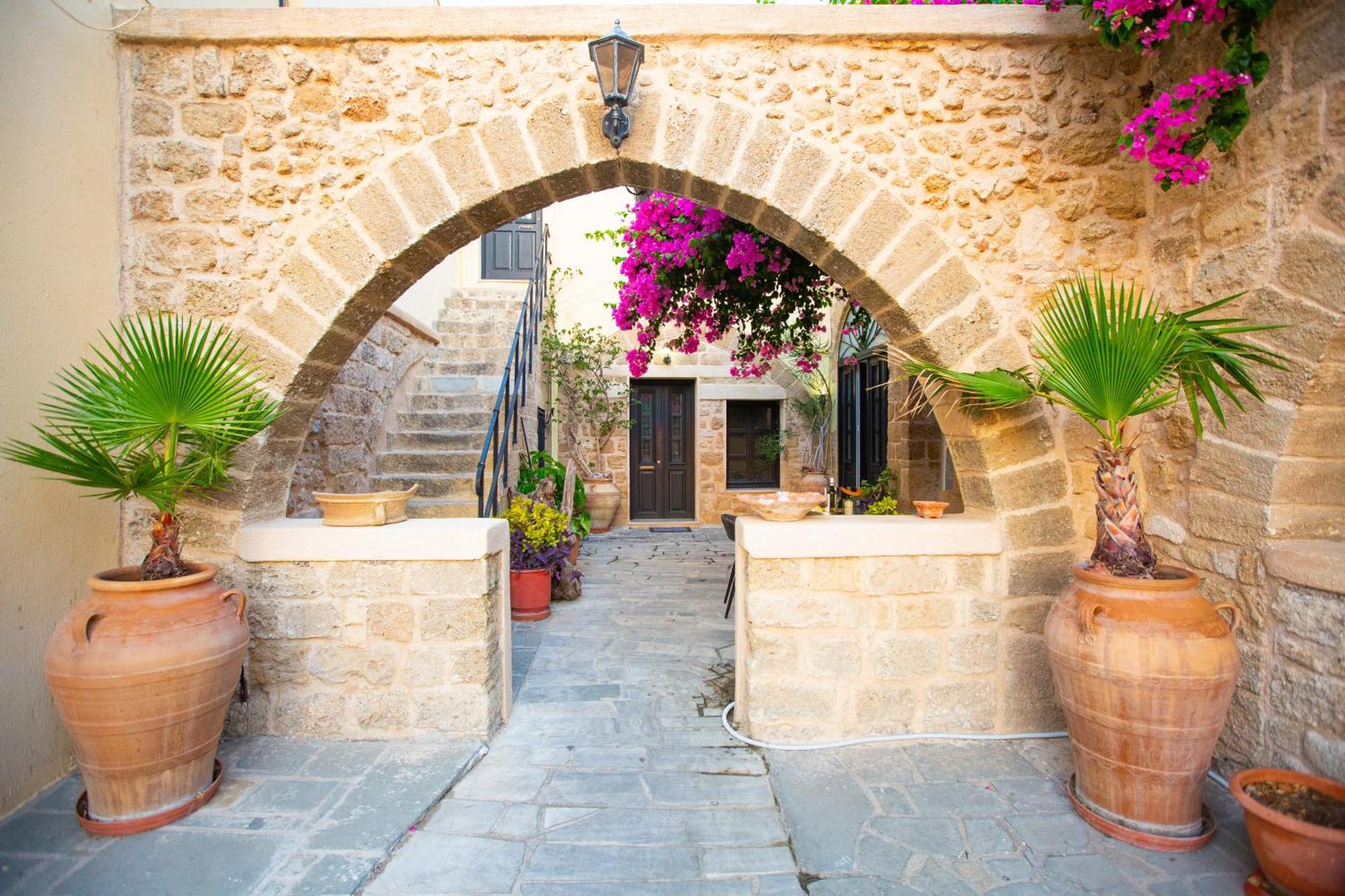 شقة The Old Town House Rhodes City المظهر الخارجي الصورة
